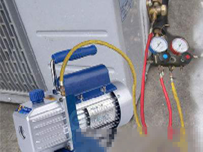 空气能热水器日常保养与日常检查密不可分
