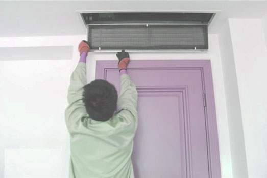 中央空调清洗方法揭秘：家用实操与专业处理的正确选择_中锐空气能